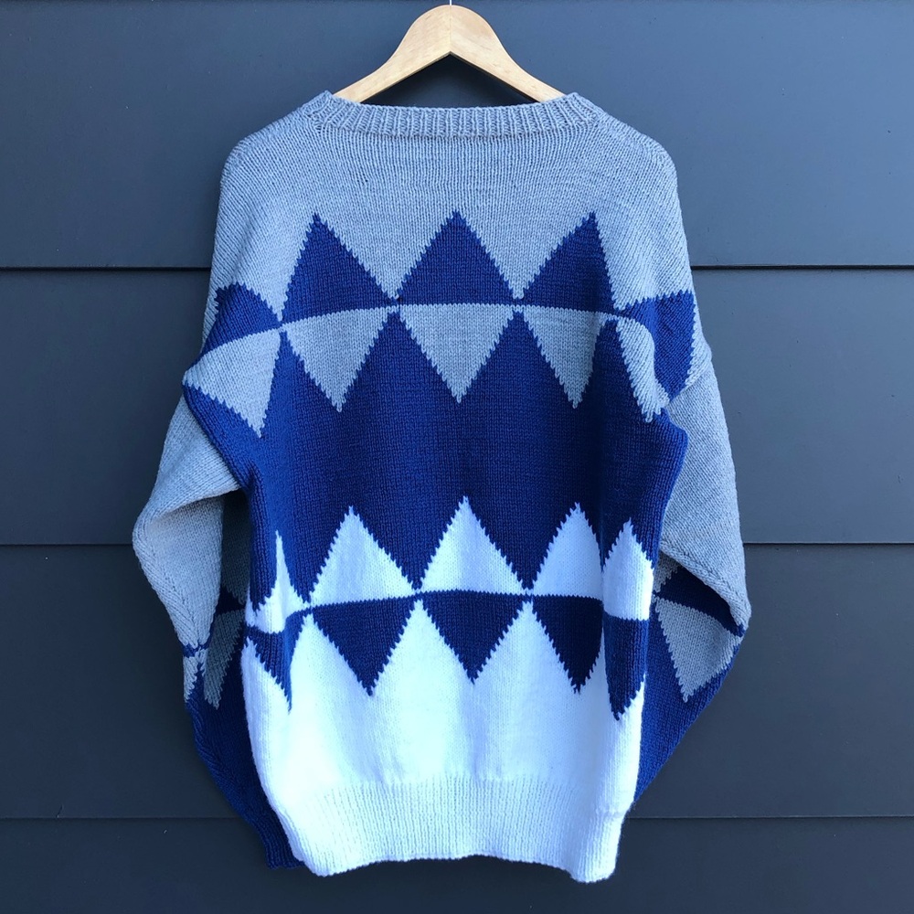 Geometric Hand Knitted blue/grey/white Sweater - Oversized - Unique design - XL - Picture 3 of 4